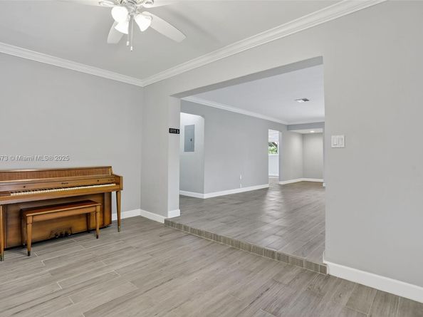 5320 SW 88th Ter, Cooper City FL 33328