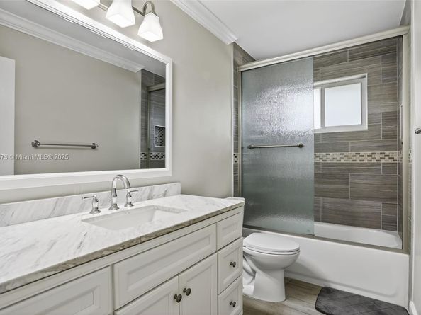 5320 SW 88th Ter, Cooper City FL 33328