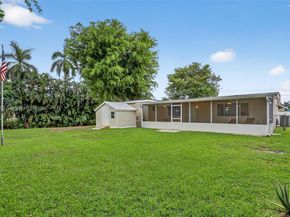 5320 SW 88th Ter, Cooper City FL 33328