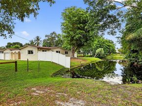 5320 SW 88th Ter, Cooper City FL 33328