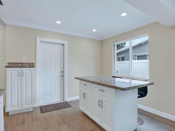 5320 SW 88th Ter, Cooper City FL 33328