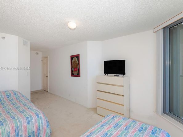 Undisclosed Address #A11789950, Aventura FL 33180
