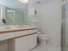 Undisclosed Address #A11789950, Aventura FL 33180