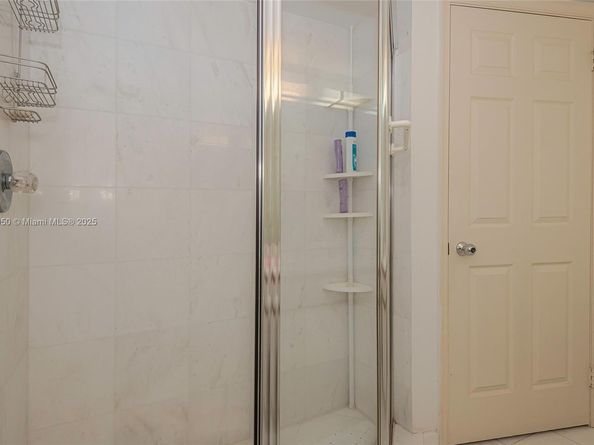 Undisclosed Address #A11789950, Aventura FL 33180