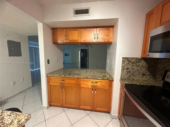 469 NE 207th Ln 101, Miami FL 33179