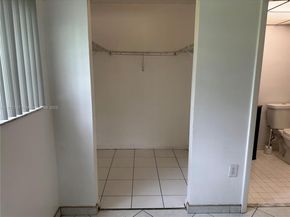 469 NE 207th Ln 101, Miami FL 33179