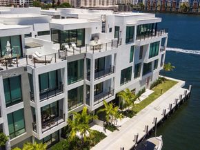 4008 NE 167th St 6, North Miami Beach FL 33160