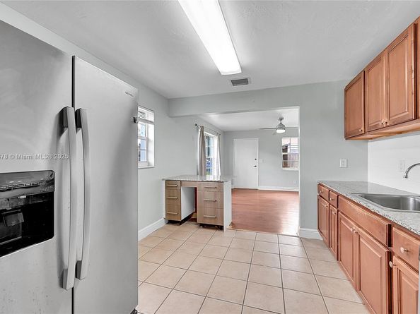 6210 SW 38th St, Davie FL 33314