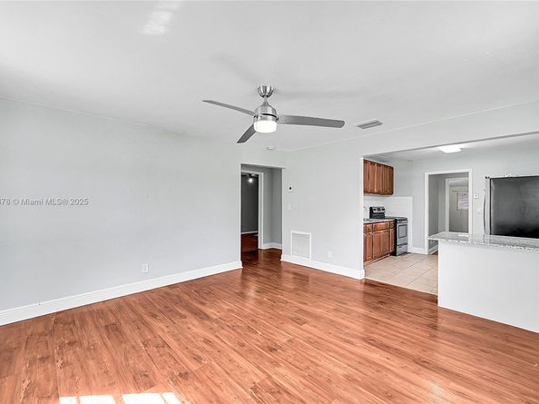 6210 SW 38th St, Davie FL 33314