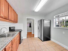 6210 SW 38th St, Davie FL 33314