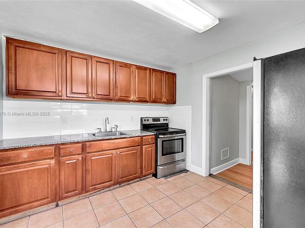 6210 SW 38th St, Davie FL 33314