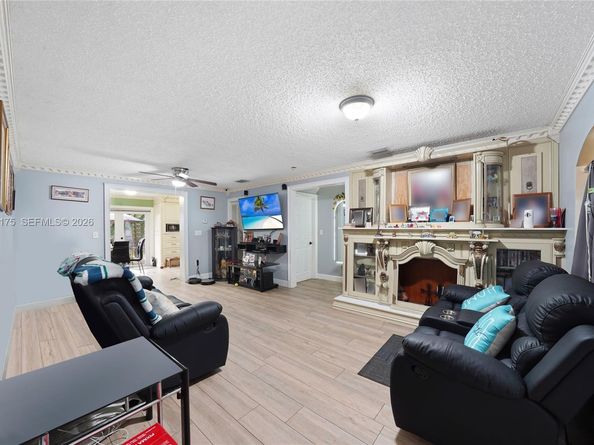 20504 NW 19th Ave, Miami Gardens FL 33056