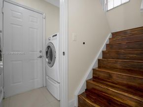 1282 NW 171st Ter, Pembroke Pines FL 33028