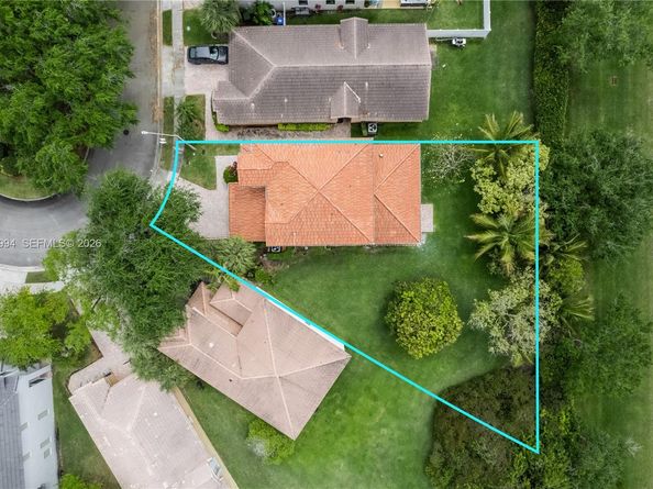 1282 NW 171st Ter, Pembroke Pines FL 33028
