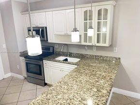 5079 SW 140th Ter, Miramar FL 33027