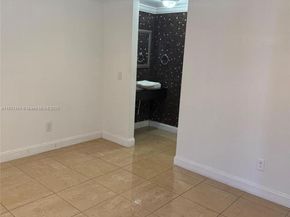 765 SW 101st Ct Cir, Miami FL 33174