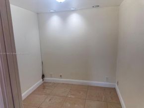 765 SW 101st Ct Cir, Miami FL 33174