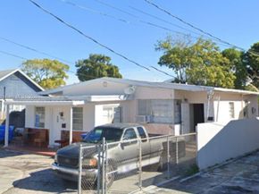 163 NW 18th Ct, Miami FL 33125