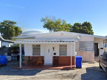 163 NW 18th Ct