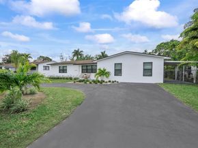 14760 S Spur Dr, Miami FL 33161