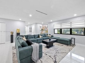 14760 S Spur Dr, Miami FL 33161