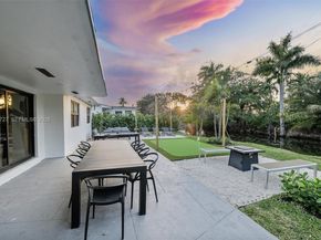 14760 S Spur Dr, Miami FL 33161