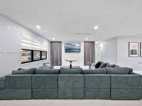 14760 S Spur Dr, Miami FL 33161