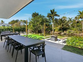 14760 S Spur Dr, Miami FL 33161