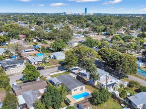 6810 Farragut St, Hollywood FL 33024