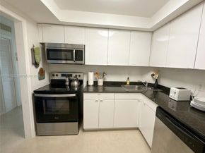 1881 Middle River Dr 704, Fort Lauderdale FL 33305