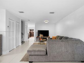 10936 NW 7th St 1003, Miami FL 33172