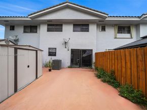 10936 NW 7th St 1003, Miami FL 33172