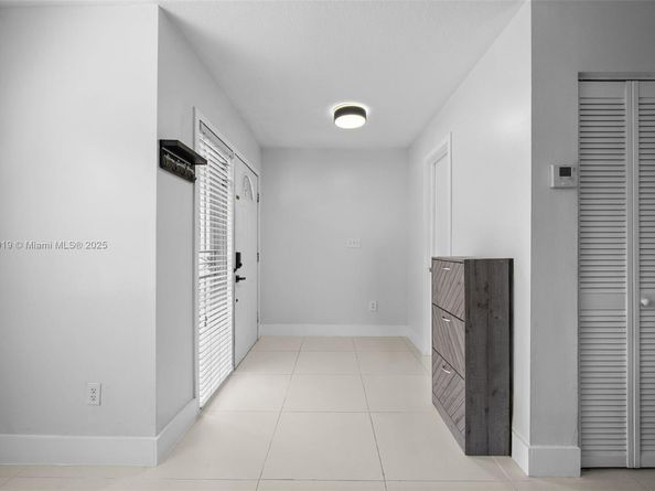 10936 NW 7th St 1003, Miami FL 33172