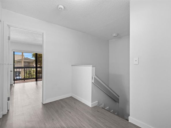 10936 NW 7th St 1003, Miami FL 33172