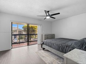 10936 NW 7th St 1003, Miami FL 33172