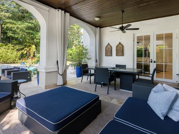 2500 N Greenway Dr, Coral Gables FL 33134