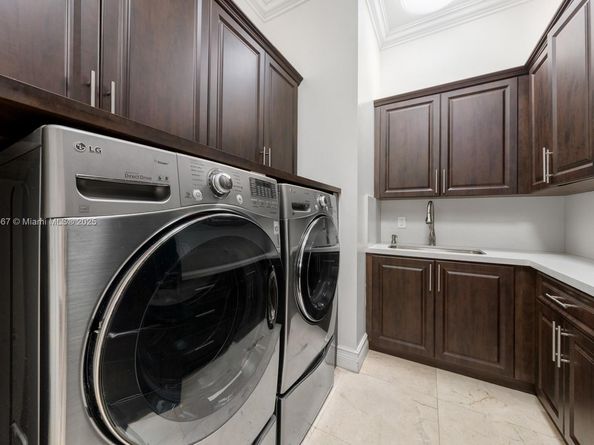 2500 N Greenway Dr, Coral Gables FL 33134