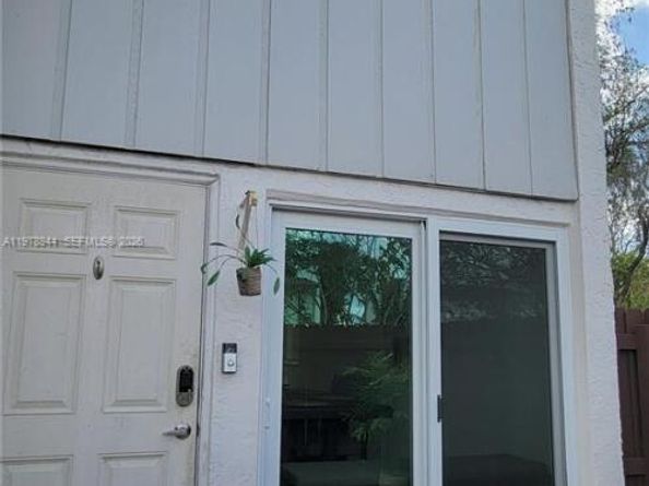 11396 SW 65th St, Miami FL 33173