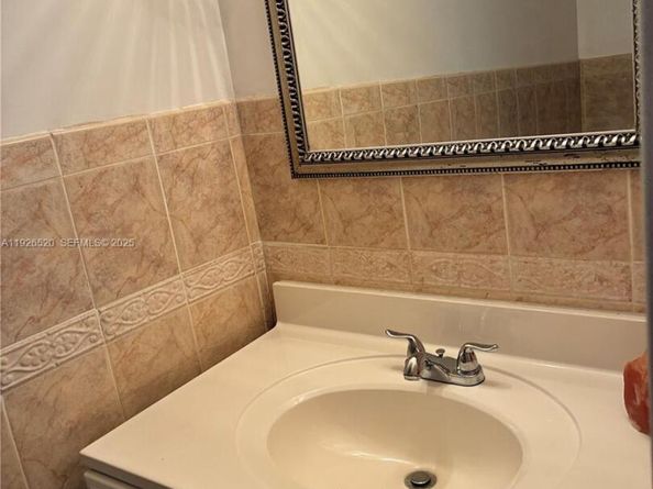 13514 NE 23rd Pl, North Miami FL 33181