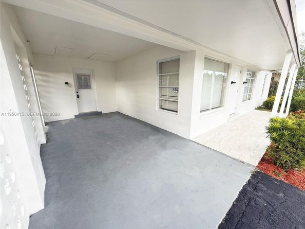 3321 NW 17th Ct, Lauderhill FL 33311