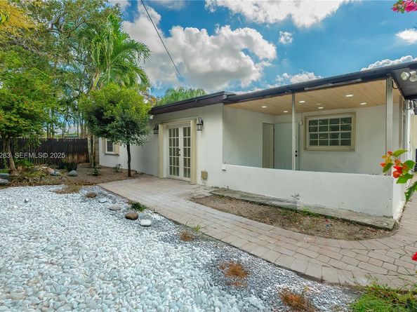 6321 Farragut St, Hollywood FL 33024