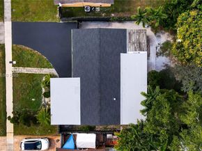 6321 Farragut St, Hollywood FL 33024