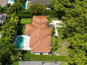 518 Daroco Ave, Coral Gables FL 33146
