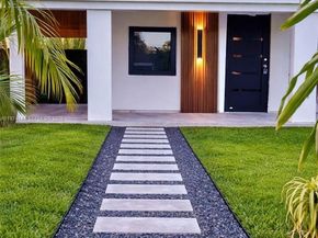 1645 NE 180th St, North Miami Beach FL 33162