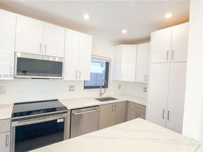 1645 NE 180th St, North Miami Beach FL 33162