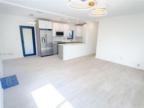 1645 NE 180th St, North Miami Beach FL 33162