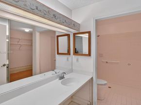 2540 Calamondin Cir, Coconut Creek FL 33063