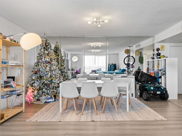 600 Three Islands Blvd 606, Hallandale Beach FL 33009