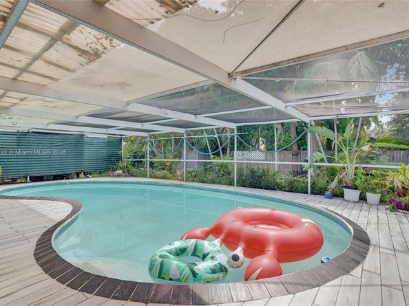 7811 NW 75th Ave, Tamarac FL 33321