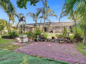 7811 NW 75th Ave, Tamarac FL 33321